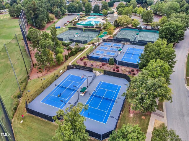 9109 Club Hill Dr, Raleigh, NC 27617 - photo 56