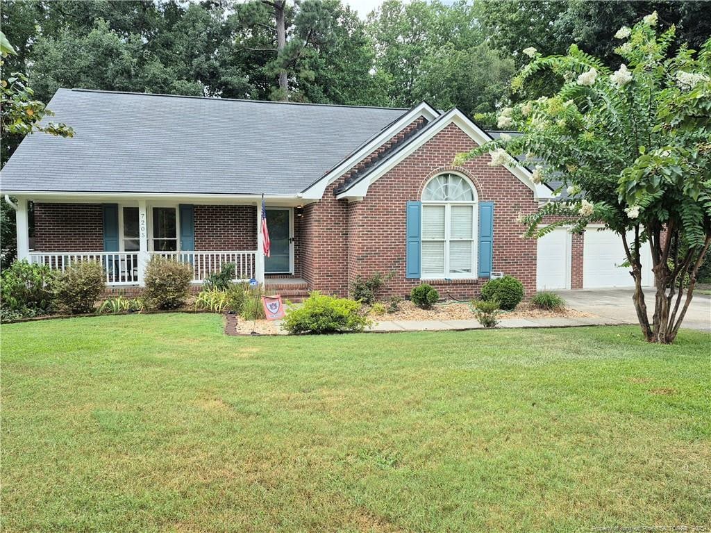 7205 Rockridge Ln, Fayetteville, NC 28306 - photo 1