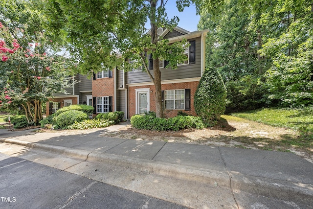 4350 Pine Springs Ct, Raleigh, NC 27613 - photo 1