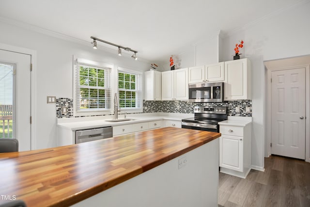 1201 Canterbury Brook Ln, Apex, NC 27502 - photo 10