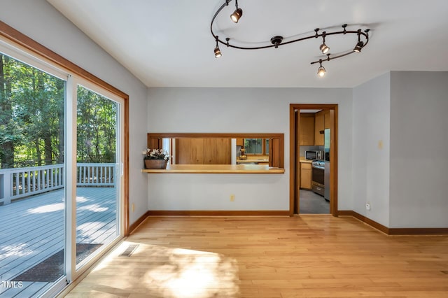 100 Pebble Ct, Chapel Hill, NC 27516 - photo 7