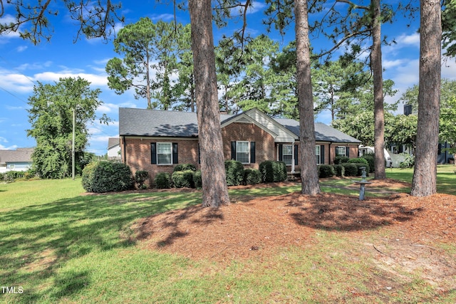 302 S Pine St, Benson, NC 27504 - photo 4