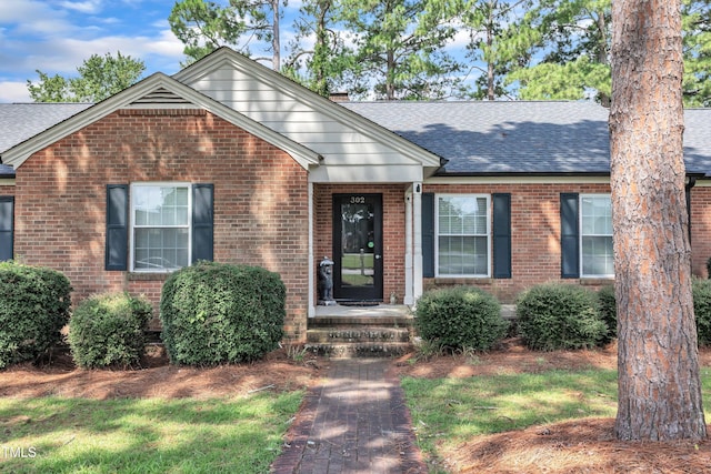 302 S Pine St, Benson, NC 27504 - photo 5