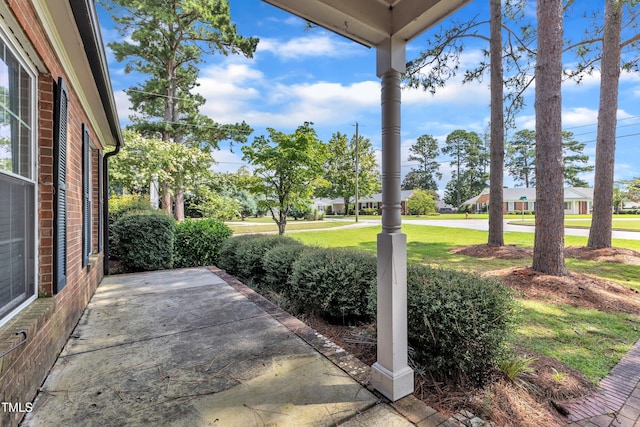 302 S Pine St, Benson, NC 27504 - photo 7