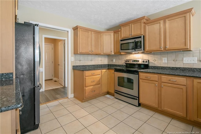 1733 Thunder Gulch Trl, Hope Mills, NC 28348 - photo 17