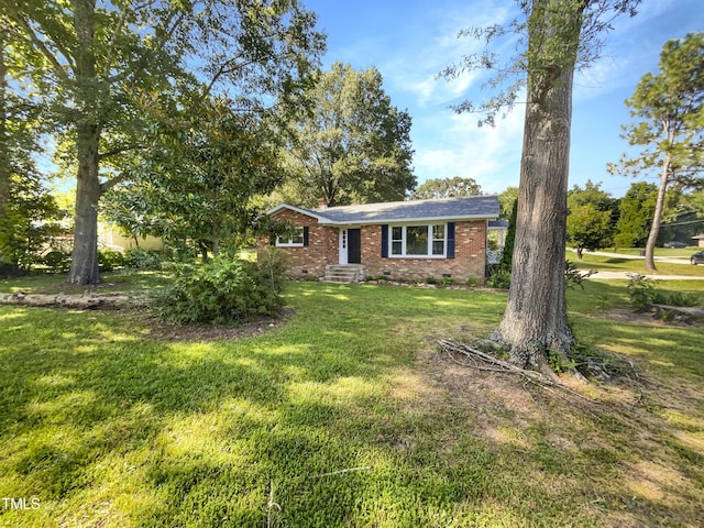 600 Proctor St, Zebulon, NC 27597 - photo 1