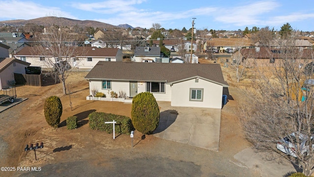 view of front of home with a mountain view