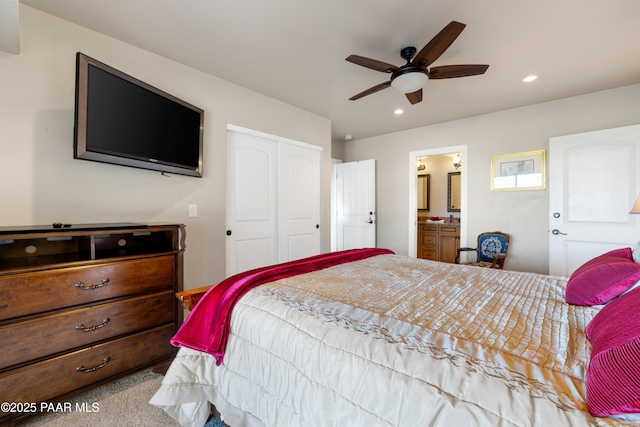 791 N Creekside Dr, Prescott, AZ 86303 - bedroom featuring a closet, connected bathroom, recessed lighting, ceiling fan, and carpet floors