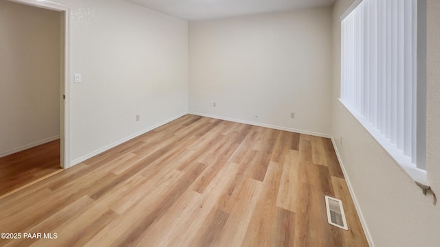 941 Custer Ln, Prescott, AZ 86305 - unfurnished room featuring light wood-style flooring and baseboards