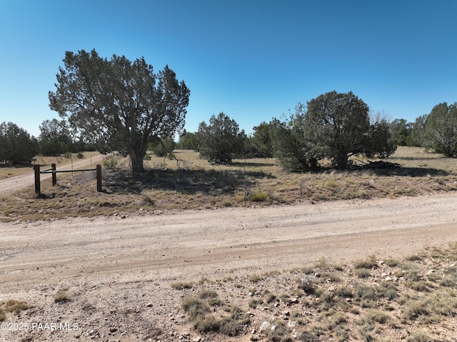 Listing photo 3 for 253e Flaming Star, Seligman AZ 86337