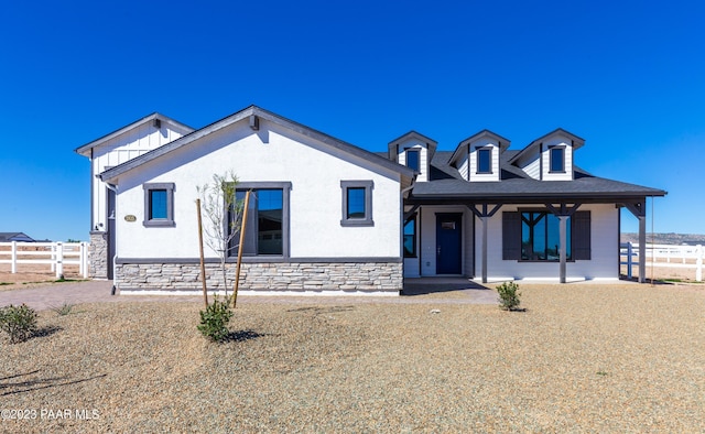 view of front of house with covered porch