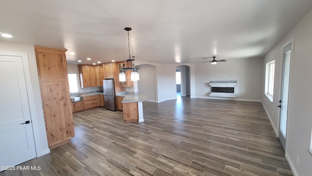 12880 E Brody Trl, Dewey-Humboldt, AZ 86327 - kitchen with freestanding refrigerator, a ceiling fan, recessed lighting, baseboards, and open floor plan