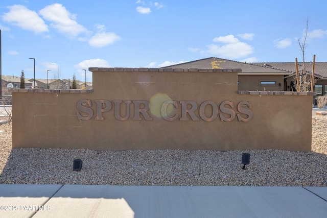 view of community / neighborhood sign