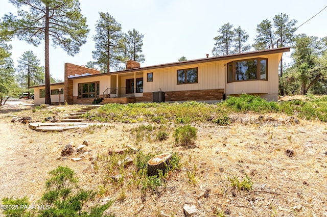 769 Cherokee Rd, Prescott, AZ 86303 - view of front of home featuring a chimney