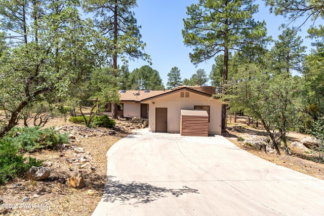 769 Cherokee Rd, Prescott, AZ 86303 - view of front of home with concrete driveway