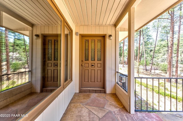 769 Cherokee Rd, Prescott, AZ 86303 - entrance to property featuring board and batten siding