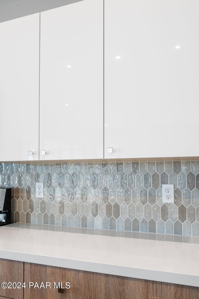 details with tasteful backsplash