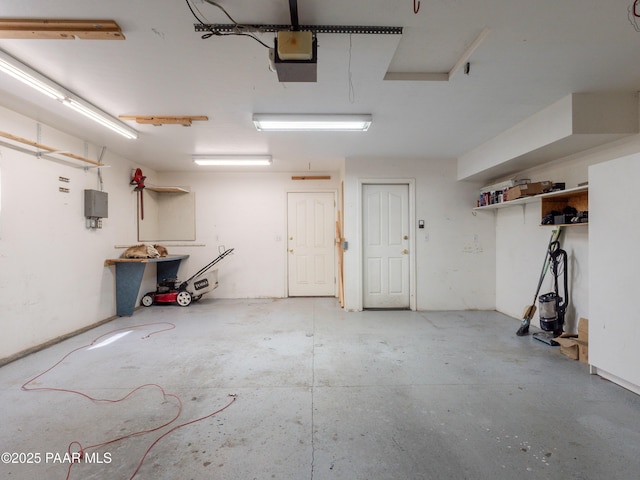 5700 N Concho Dr, Prescott Valley, AZ 86314 - garage featuring a garage door opener
