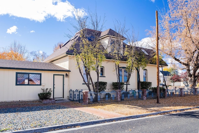 view of front of house