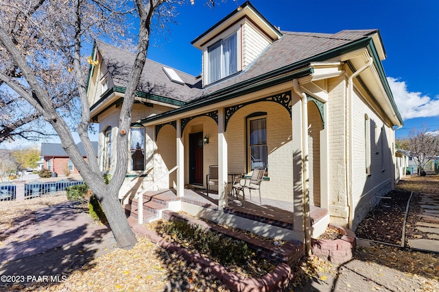 view of front of house with covered porch