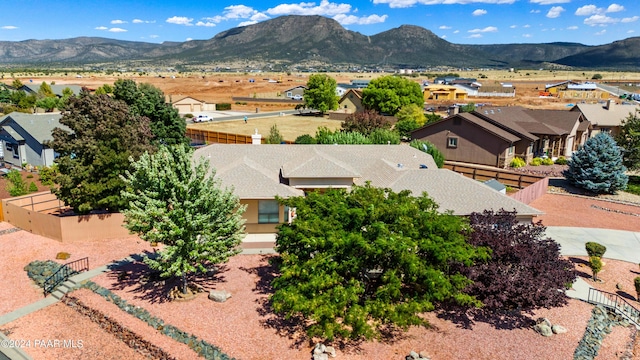 birds eye view of property featuring a residential view and a mountain view