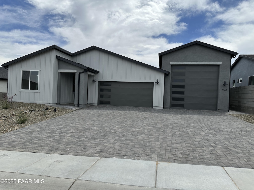 7567 E Louie Ln, Prescott Valley, AZ 86315 - photo 1
