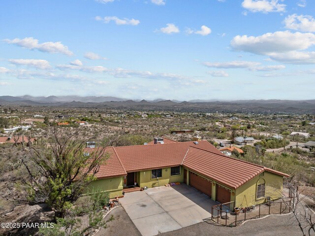969 S Saguaro Dr, Wickenburg, AZ 85390 - aerial view of property and surrounding area featuring mountains