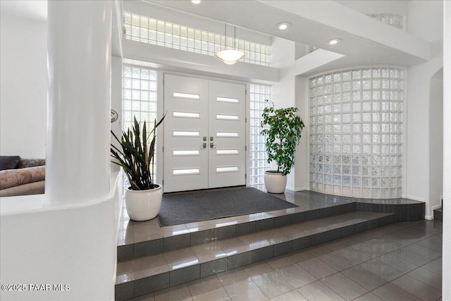 1369 Sierry Peaks Dr, Prescott, AZ 86305 - tiled foyer featuring plenty of natural light and recessed lighting