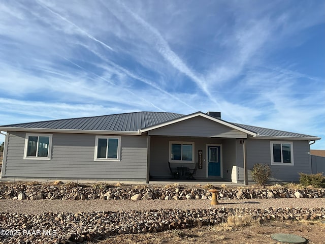 ranch-style house featuring a patio