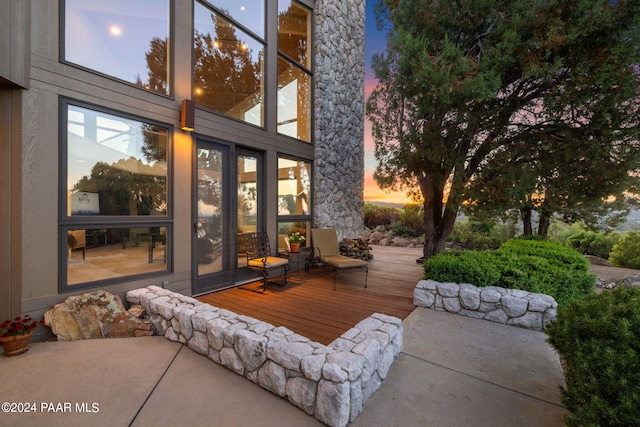 1301 S Manzanita Hill Rd, Prescott, AZ 86303 - view of patio / terrace with a deck