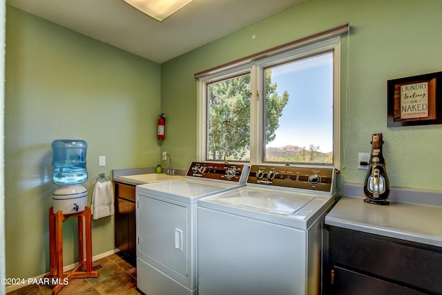 1301 S Manzanita Hill Rd, Prescott, AZ 86303 - clothes washing area featuring baseboards, washer and clothes dryer, and a sink
