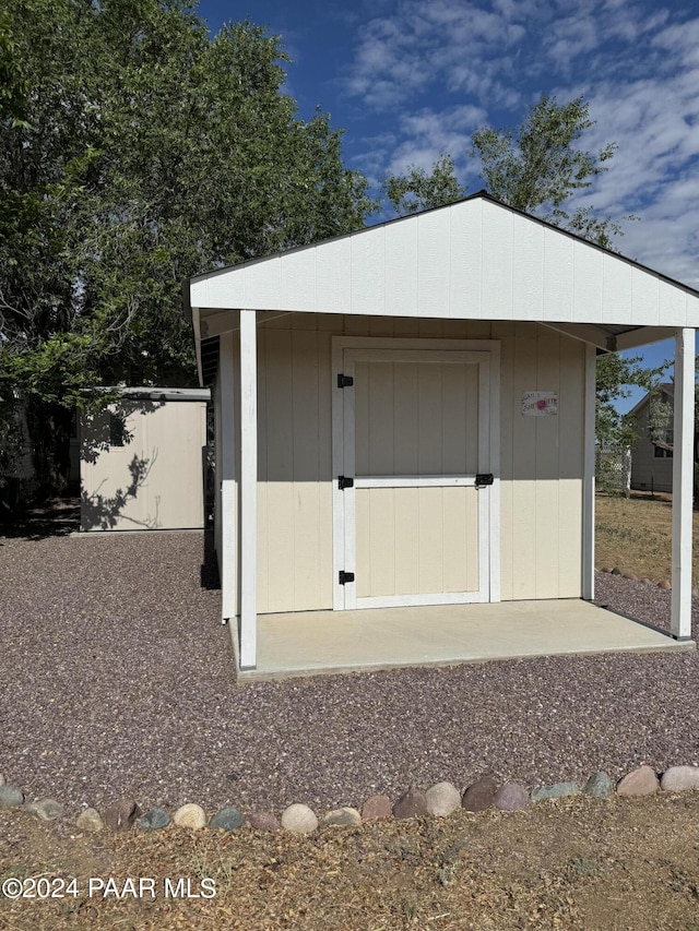 view of outbuilding