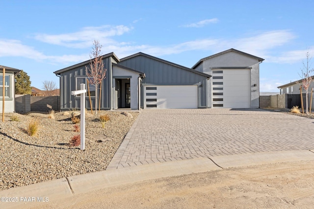 view of front of home featuring a garage