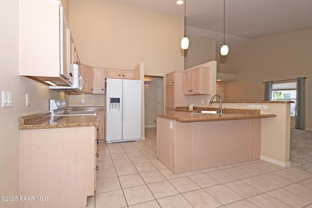 2091 E Oxford, Prescott Valley, AZ 86314 - kitchen featuring white appliances, a sink, high vaulted ceiling, light tile patterned floors, and a peninsula