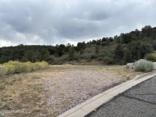 Listing photo 3 for 633 W Lee Blvd, Prescott AZ 86303