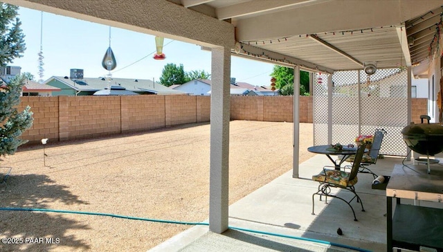 4761 N Tonto Way, Prescott Valley, AZ 86314 - fenced backyard with a patio
