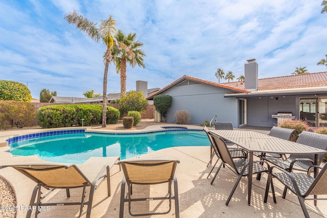 502 E Le Marche Ave, Phoenix, AZ 85022 - view of pool featuring a fenced in pool and a patio area