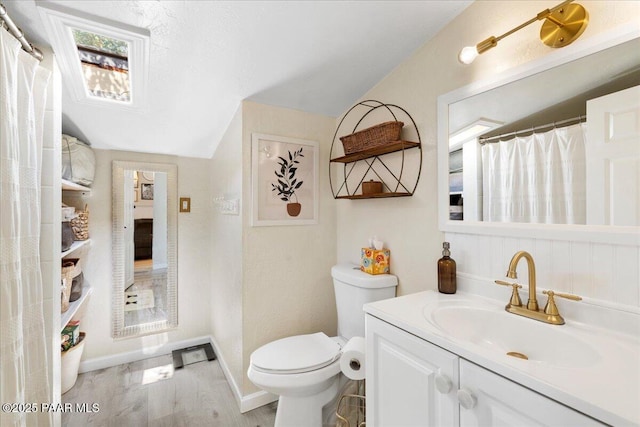 714 Mingus Ave, Prescott, AZ 86301 - bathroom featuring lofted ceiling and vanity
