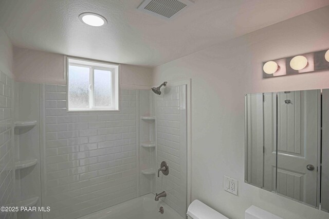 1251 Navajo Way, Prescott, AZ 86305 - full bathroom with toilet and shower / bathtub combination