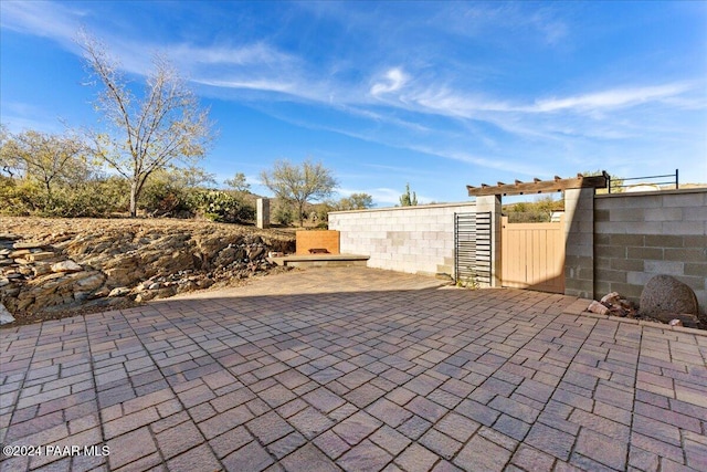 14420 Jagged Tooth Trl, Mayer, AZ 86333 - view of patio