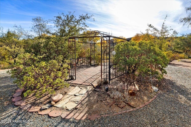 14420 Jagged Tooth Trl, Mayer, AZ 86333 - view of gate
