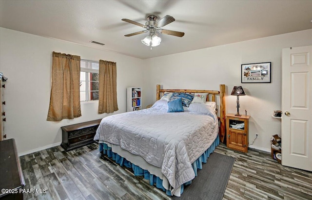 6174 N Viewpoint Dr, Prescott Valley, AZ 86314 - bedroom with ceiling fan, wood finished floors, visible vents, and baseboards