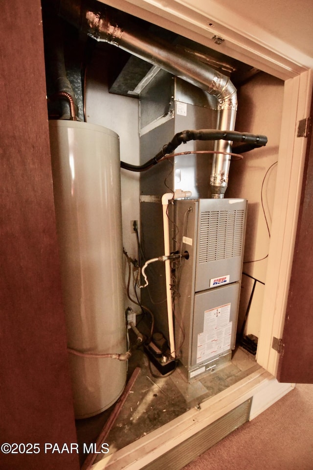 856 E Damion Loop, Chino Valley, AZ 86323 - utility room with gas water heater