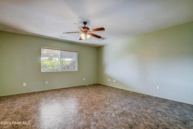 empty room featuring ceiling fan