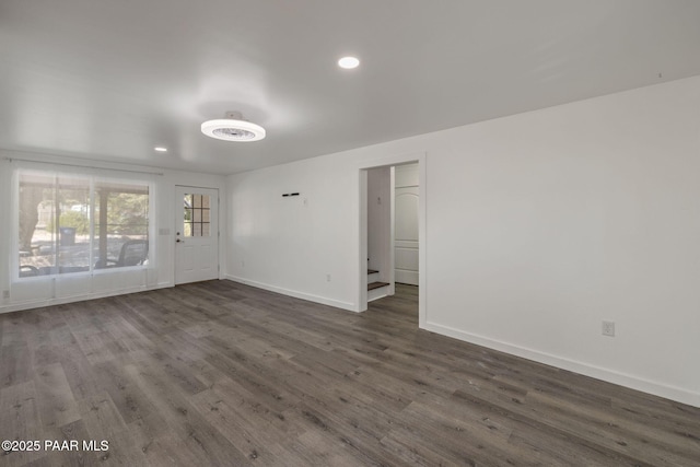 1467 N Vyne St, Prescott, AZ 86305 - unfurnished room with dark wood-type flooring, baseboards, and recessed lighting