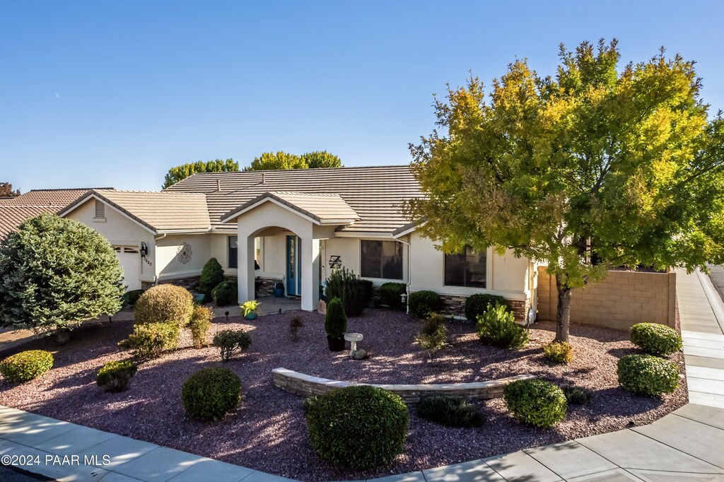 ranch-style house with a garage