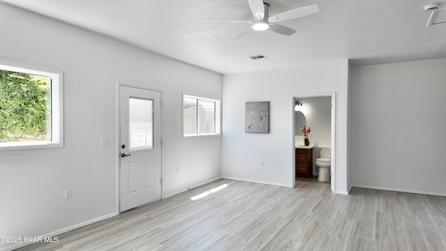 5640 N Burke Blvd, Rimrock, AZ 86335 - entrance foyer featuring a ceiling fan, light wood-type flooring, and baseboards