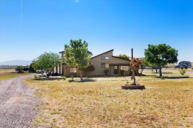 1445 S Table Mountain Rd, Chino Valley, AZ 86323 - view of front of home featuring a front lawn