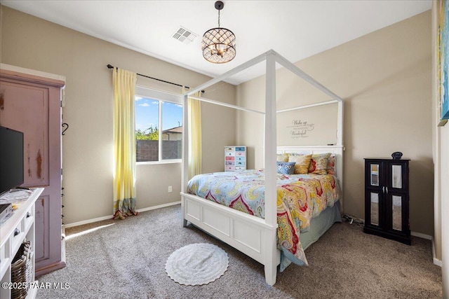 bedroom featuring carpet floors