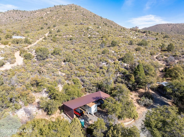 bird's eye view with a mountain view